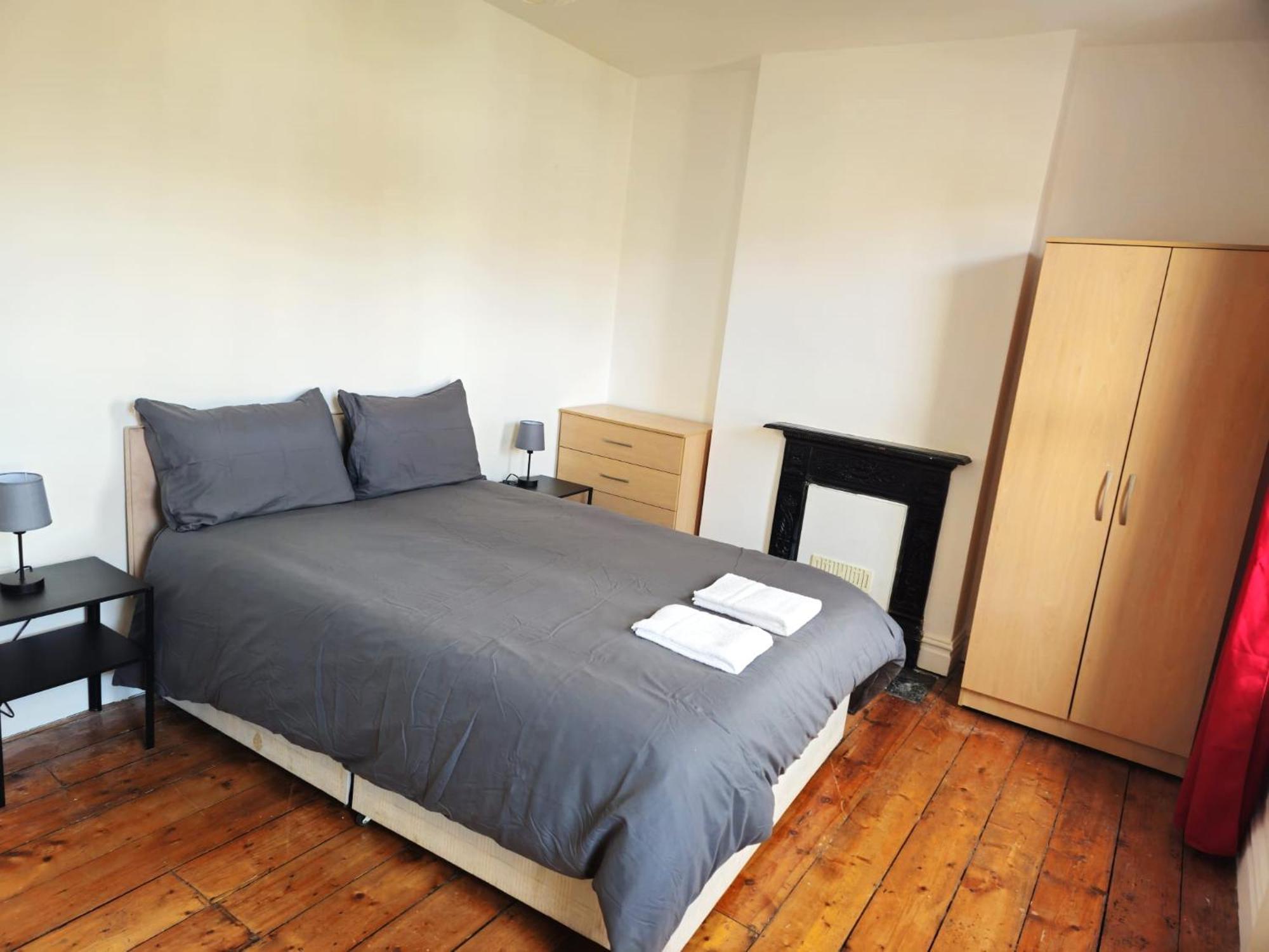 Delightful Room By Gloucester Road Бристоль Экстерьер фото