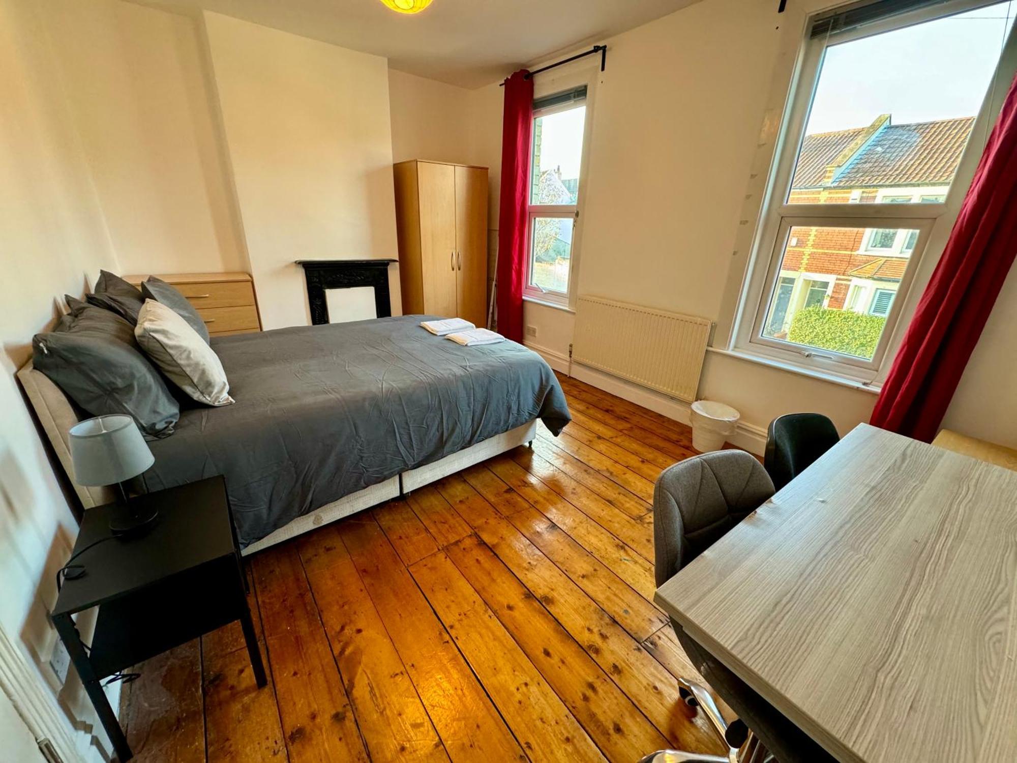 Delightful Room By Gloucester Road Бристоль Экстерьер фото